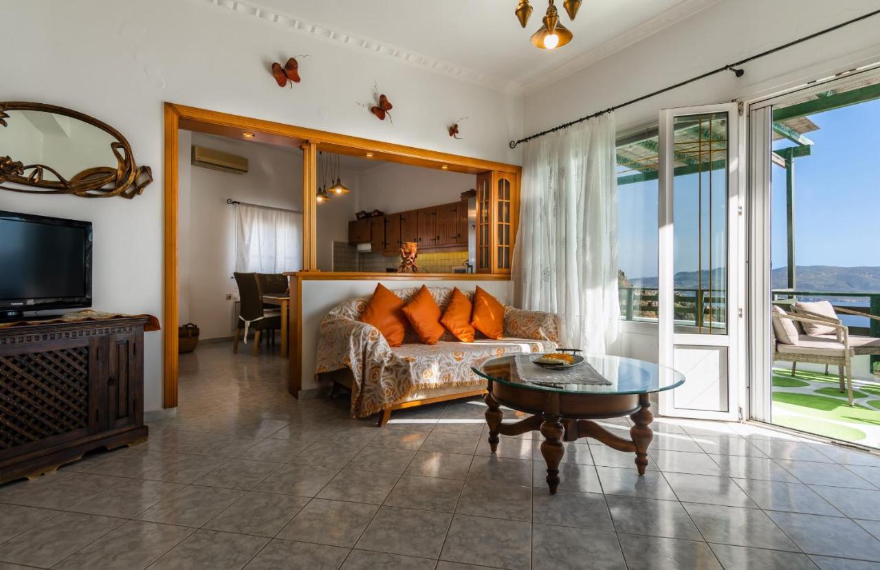 Вилла Melisses Sea View House Plaka  Экстерьер фото