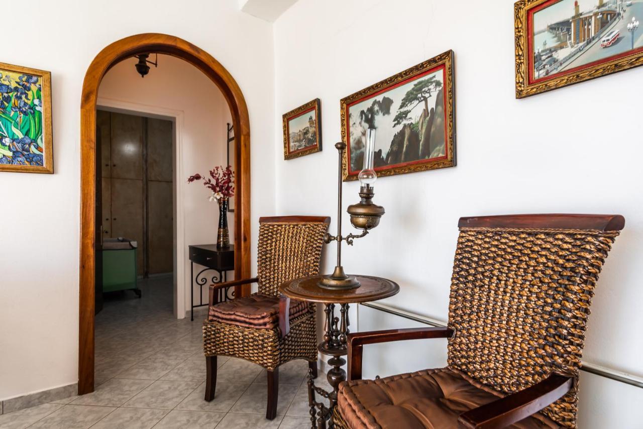 Вилла Melisses Sea View House Plaka  Экстерьер фото